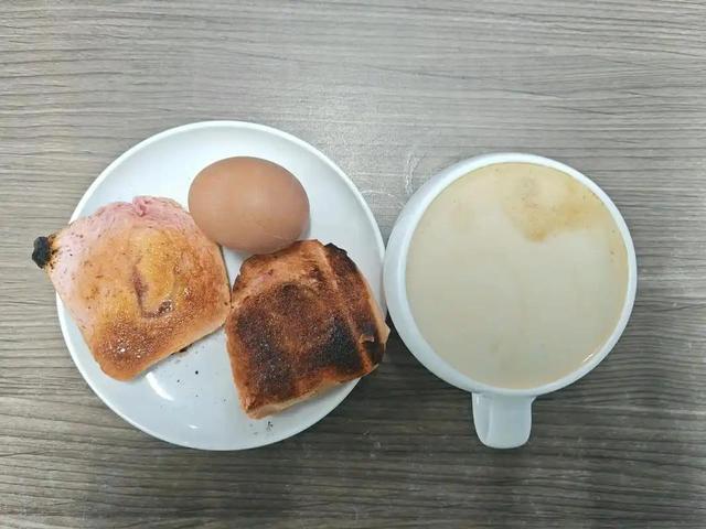 健身早餐不在贵，关键在搭配！鸡蛋加它，营养翻倍不长肉