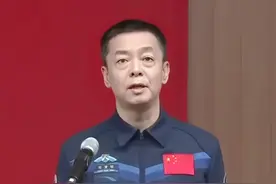 2025年，我军特级航天员邓清明，能否再度飞天图片