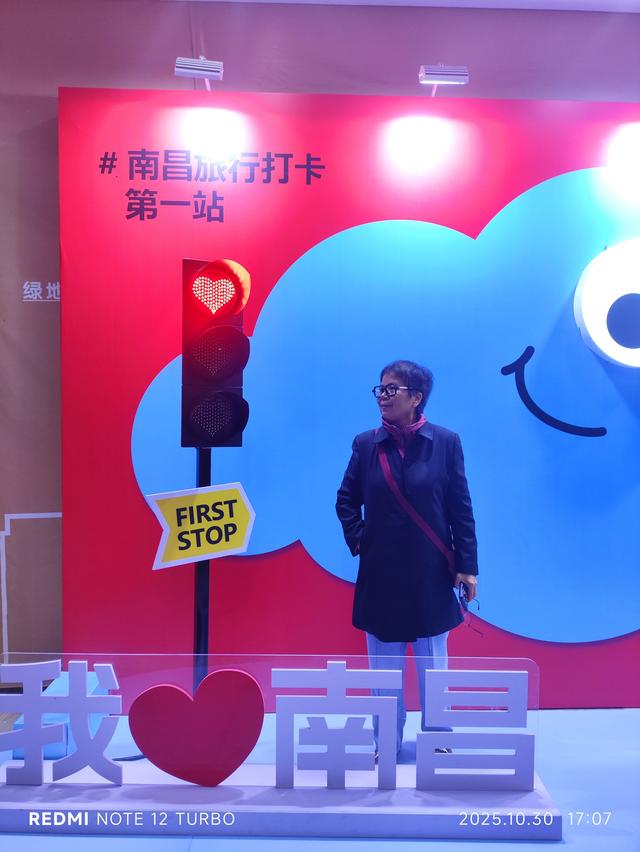 江西五日自由行：江西第一高楼 · 南昌双子塔 · 中部最高双子楼