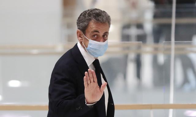 法国创造历史！70岁前总统因受贿获刑，成欧洲首位入狱前国家元首