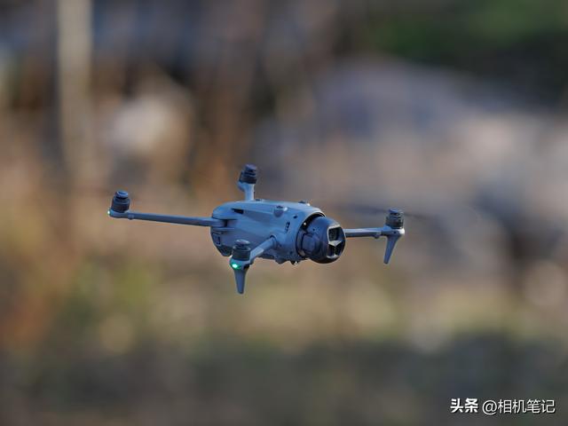 让航拍再次伟大！搭载1亿像素哈苏主摄的DJI Mavic 4 Pro动手玩