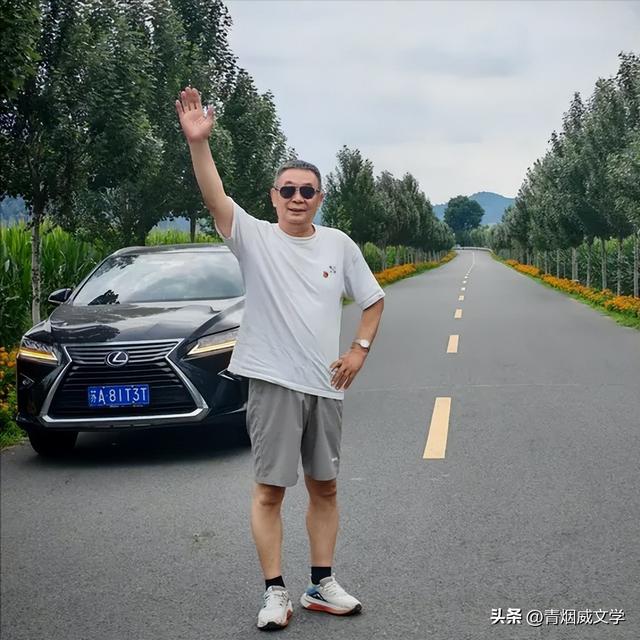 七月闲云行：沿海行记事