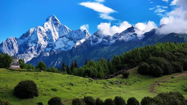 来了四姑娘山，才懂得什么叫“一步一景”！