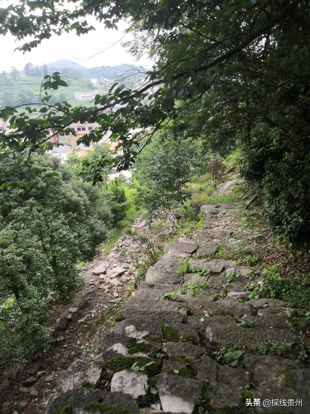 环城贵阳花溪苗王坡越野大环线之青岩段达夯翁拢“冈仁波齐”风景
