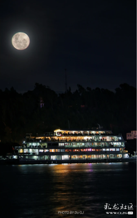 洱海生明月