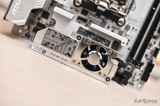 小身材大能量——微星 MPG B850I EDGE TI WIFI 刀锋钛主板开箱简测