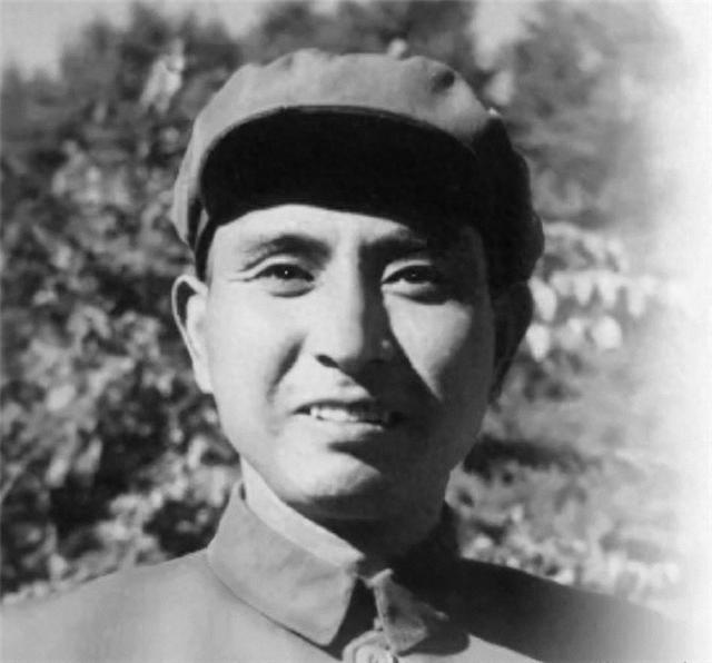 1982年杨勇身患癌症，医生为他检查身体后惊呼：杨将军的肝不见了