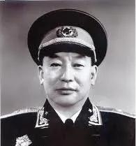 薄一波的两位亲家，一位开国将军，另一位官至副国级，分别是谁？