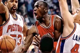 乔丹、詹姆斯、科比谁最强，看了与活塞的比赛，只有詹姆斯赢了。图片