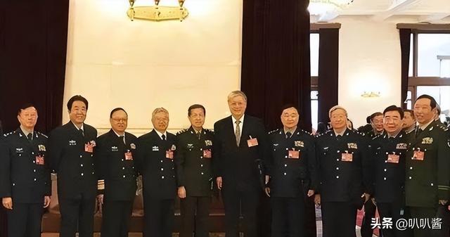 1998年	，花1亿买航母送给祖国，后宣布破产的山东商人，如今咋样