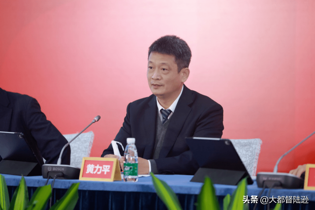 万科董事长传出失联后又辞职，背后有何原因？万科还能撑下去吗？