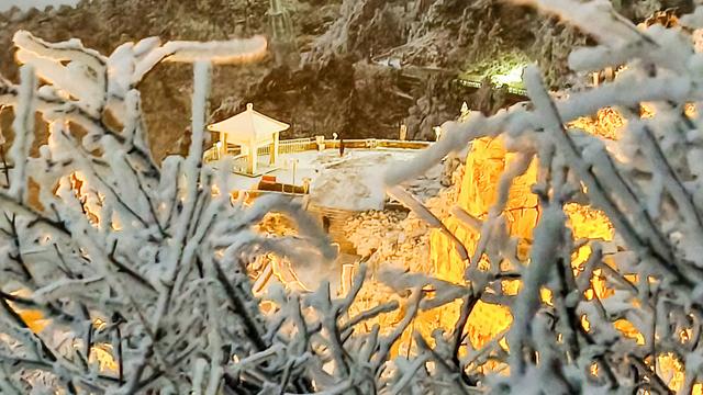 冰雕玉琢 云上仙宫