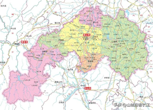四川这座“袖珍”地级市，比成都悠闲，风光不输乐山，性价比超高