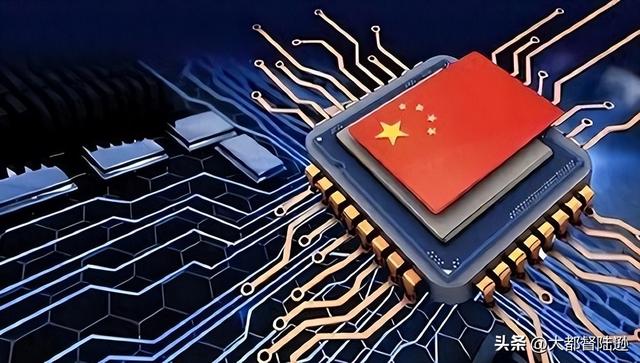 华为万卡集群挑战英伟达：用“群狼战术”逆袭美国芯片巨头！