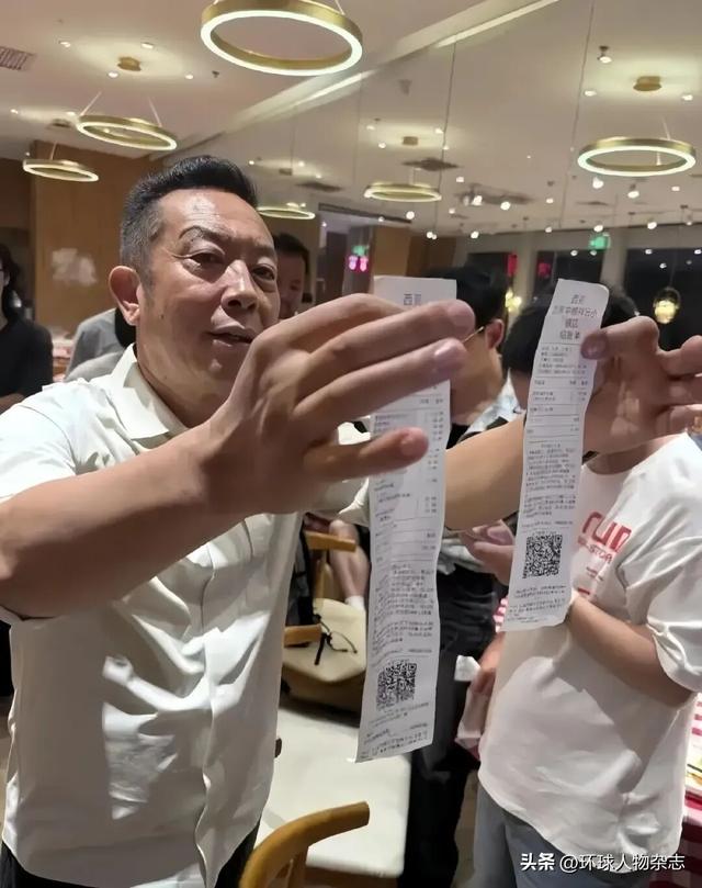 “顾客虐我千百遍”，贾国龙委屈在哪儿？