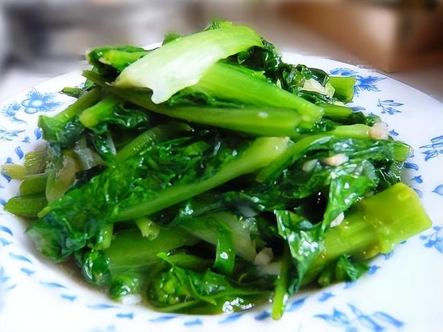 莴苣已经上市！研究发现：痛风患者吃莴苣时，多注意这4点