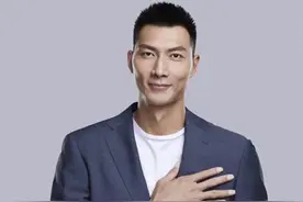 快要回应了？曝易建联回京，独自一人神情落寞，3大疑点即将揭晓图片