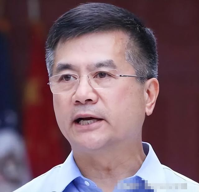 骆家辉警告中国：最好不要自主生产尖端芯片，这不是美国想看到的