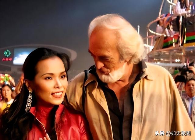 62岁韦唯现状：脊柱断裂已恢复	，前夫已死，两个混血儿子回国相伴