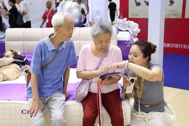 中国将迎来前所未有的死亡高峰，专家得出答案：是这些因素导致的