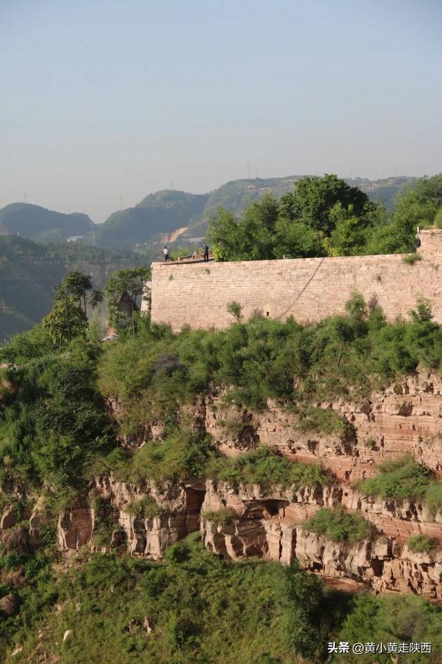 陕西最不起眼的小城！藏着全国罕见的奇观，火车直达零门票