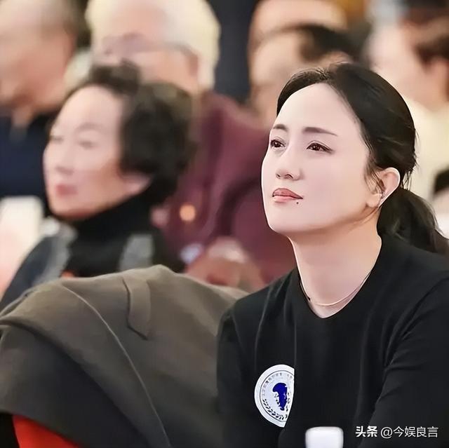 辛柏青丧妻刚满100天，恶心的事就发生了，被撮合娶马伊琍引争议