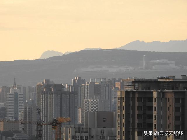 遥望玉山白鹿原,细辩骊山人祖庙