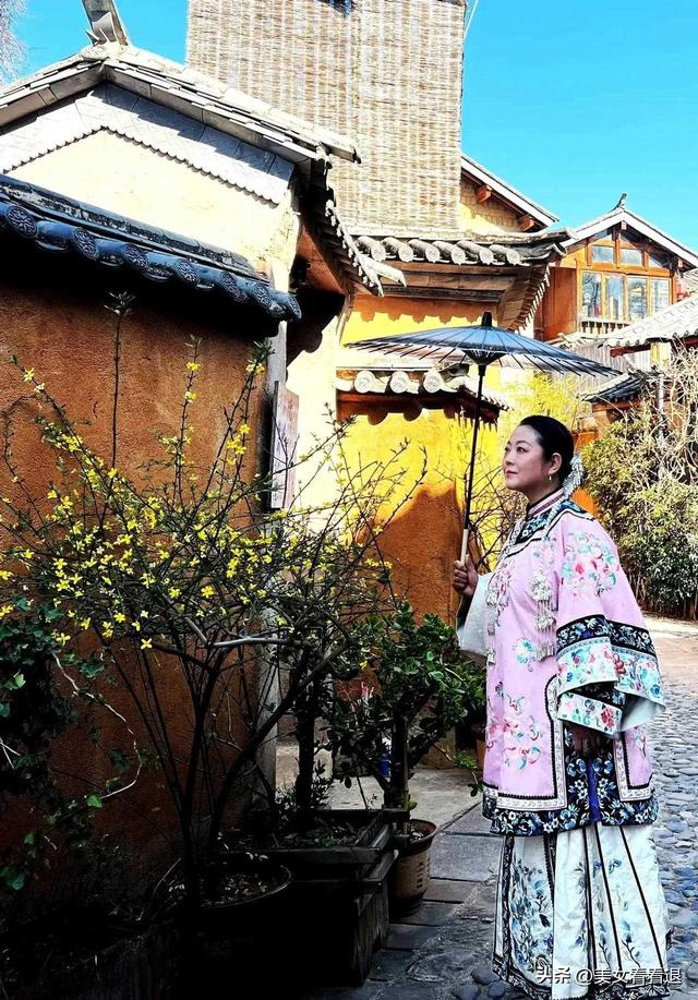 她曾是最美农村妇女演员 40多演少女 如今不拍戏，云南旅游成胖可爱