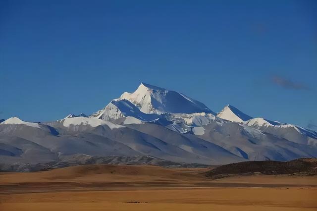 探秘古格王朝与扎达土林：西藏阿里的时空之旅