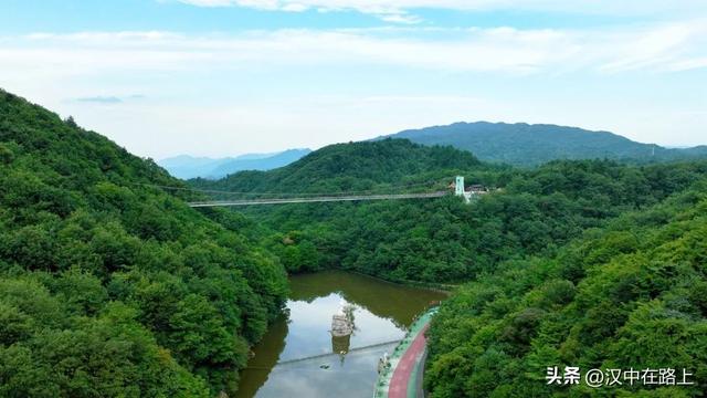 酷暑难耐？躲进宁强「山水秘境」，解锁23℃的清凉夏天~