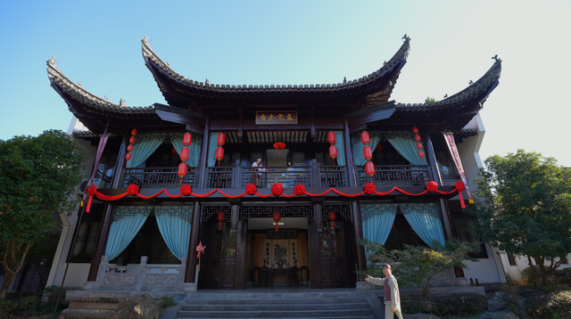 徽州人的“立体教科书”找到了！棠樾牌坊群：一砖一瓦都在诉说徽州的百年沉浮 | 皖美秋日