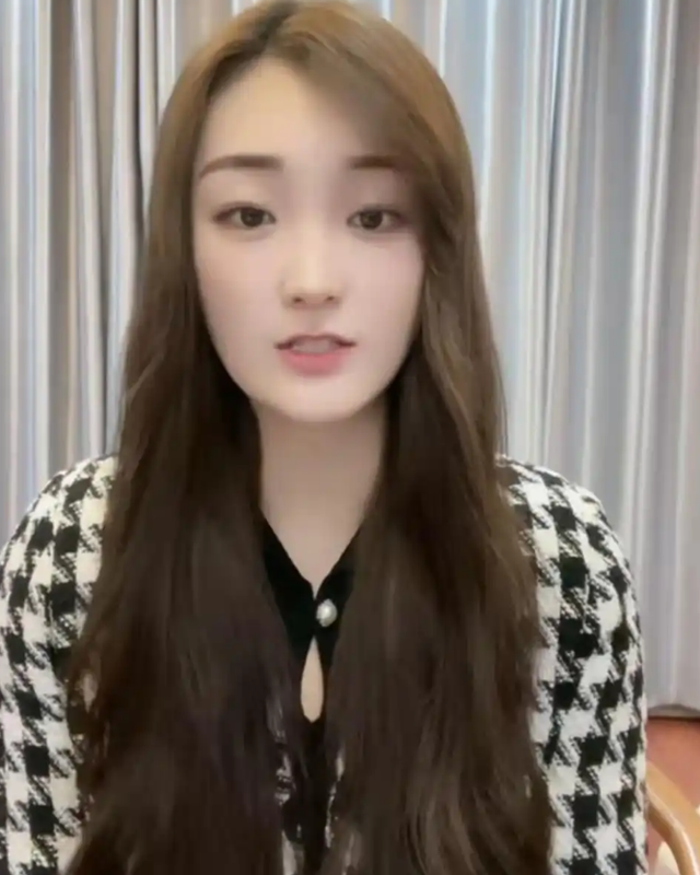 朱小伟做梦也没有想到，离婚四年后，陈亚男没能活成真实的自己