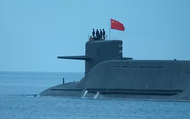 解放军洲际弹道导弹发射画面披露