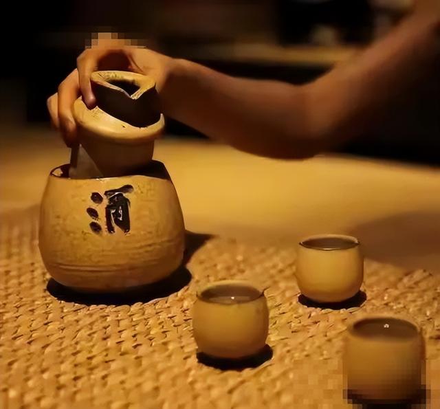 白酒最怕的解药，不是浓茶！家家都有，酒前吃一口，任喝不醉！