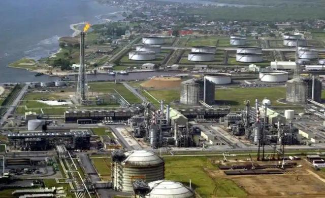 继委内瑞拉之后,又一能源国遇袭,特朗普为何选在圣诞夜动手?