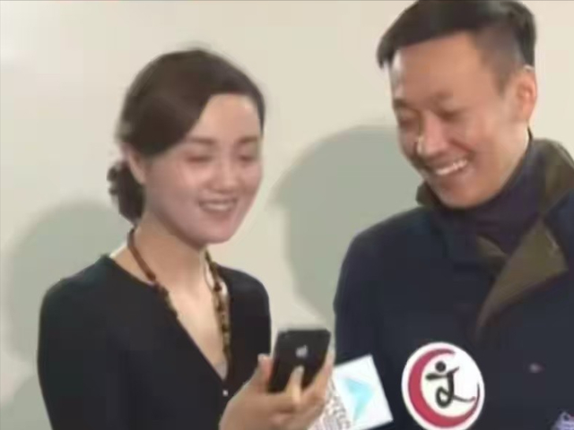 辛柏青丧妻刚满100天，离谱的事就发生了，共同好友马伊琍被牵连