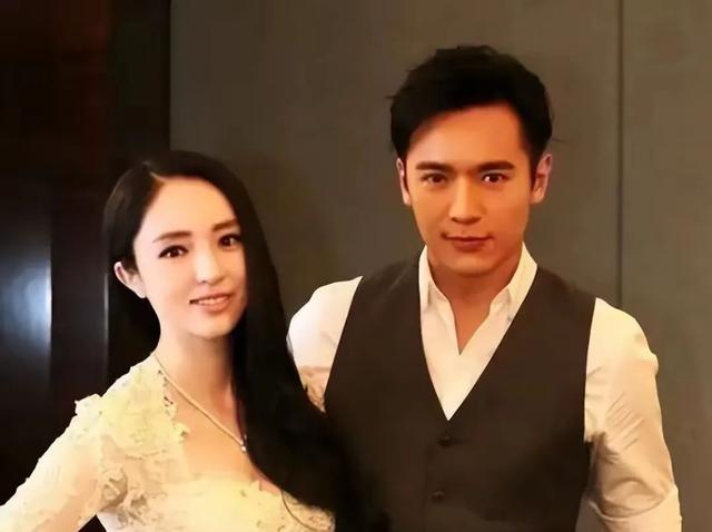 董璇与张维伊婚宴现场曝光