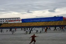 于荣光携少林弟子演绎《健康到到令》图片