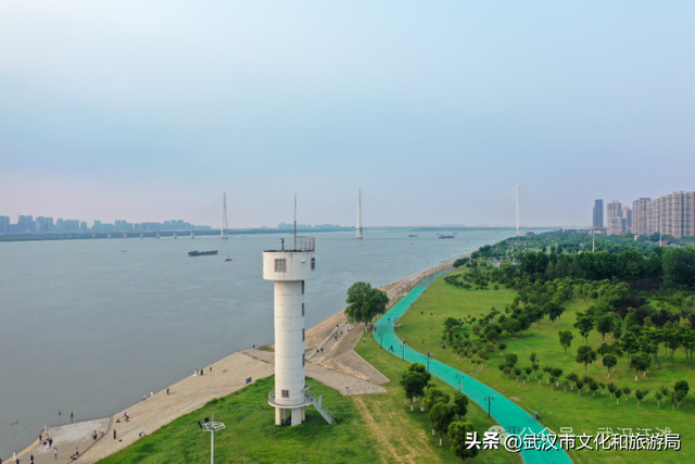 露营的风吹到了江滩！这些地方都能搭帐篷