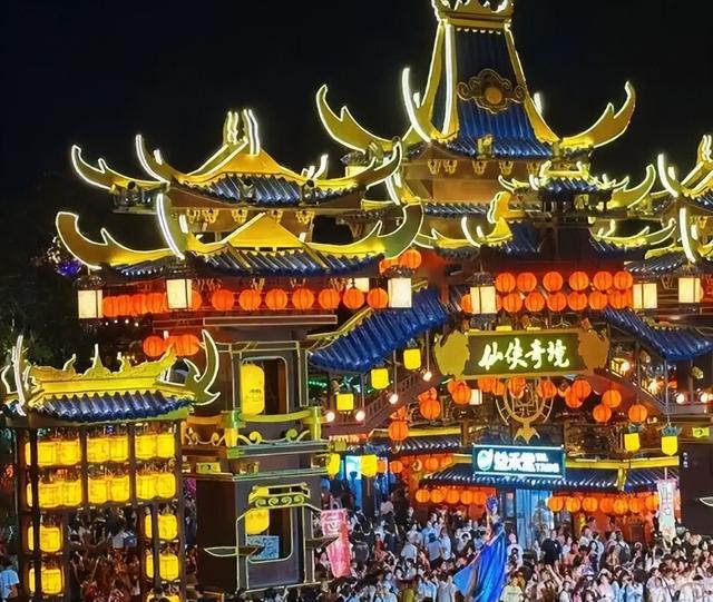 4A景区打“骨折”无人问，万岁山涨门票却呼声高，成功密码很简单
