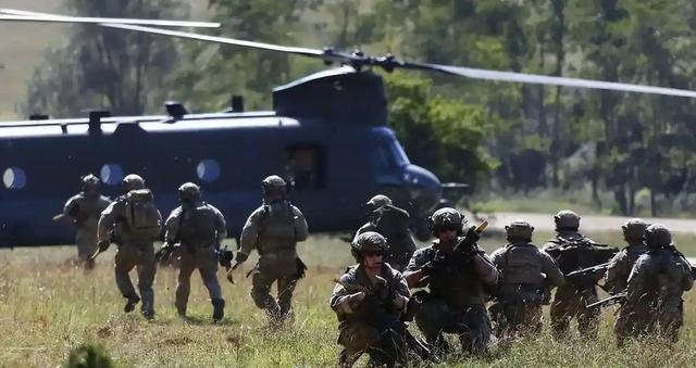 局势已经恶化，19国派兵堵门，解放军通告全球，中俄军方联手了