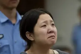 2014年女子被2岁儿子吵醒，将其活活捂死后自首：他长得像我婆婆图片