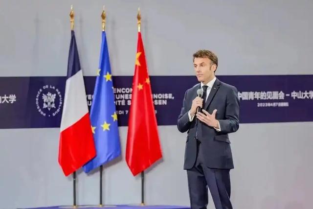 日本接到通知，四国专机将抵华	，一致向中方示好，高市早苗显忧虑