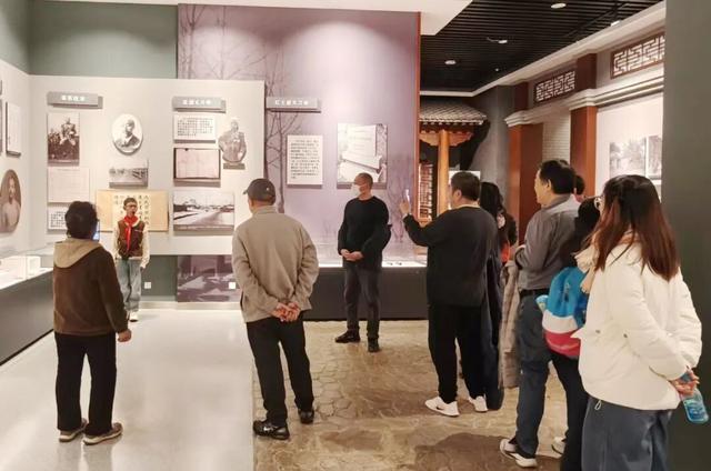 文物不语，但他们让历史有了心跳的温度