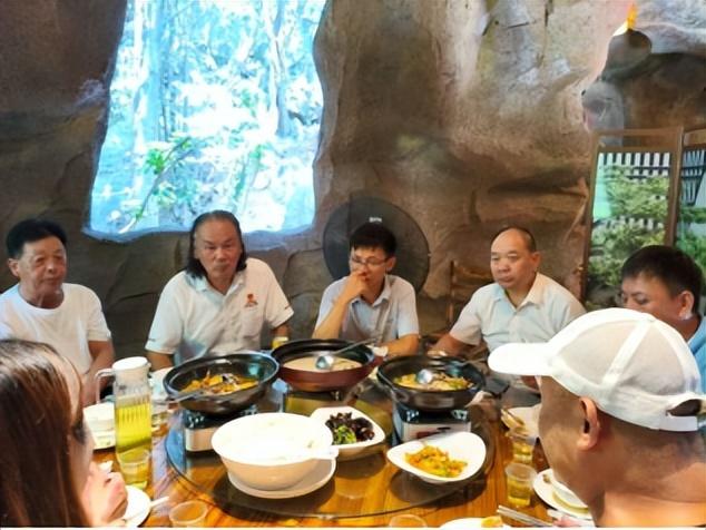 弘扬红色文化 传播大别山精神:红色考察进罗田 双龙瀑布潘家湾