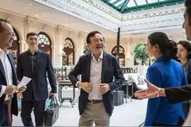 100张图揭秘华为办公总部，耗资100亿建了一个镇，实在大开眼界！图片