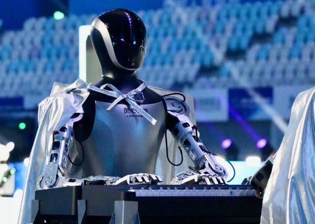 能跑、能跳、能拿奖！海淀机器人“狂飙”国际赛场→