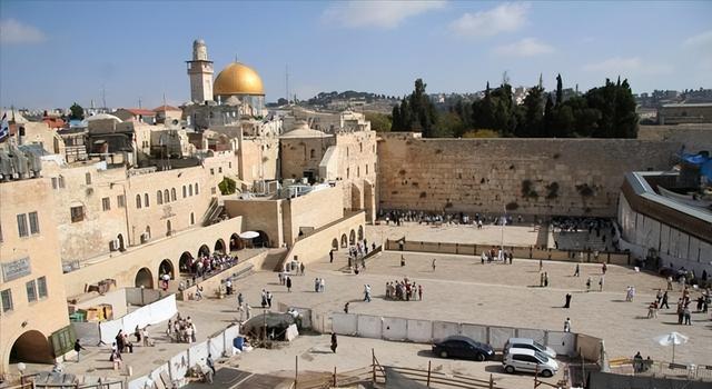 去以色列，看过奥斯维辛集中营，对“犹太人”的说法转变了5次