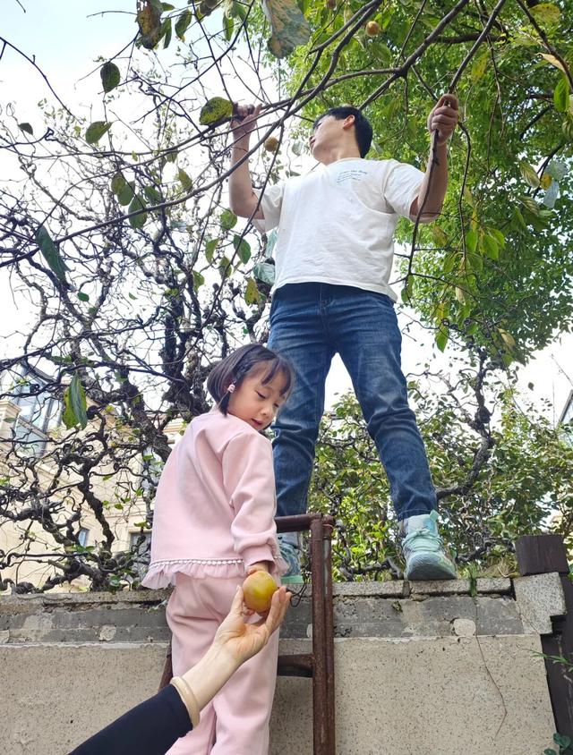 10月，「需要另一个同类」