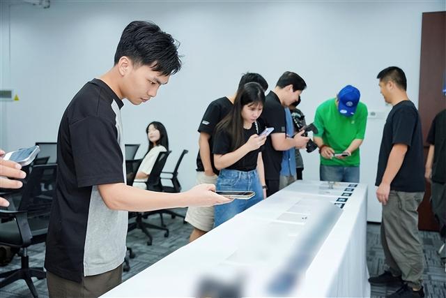 三色激光续写高亮传奇！当贝S7 Ultra Max发布会定档7月29日